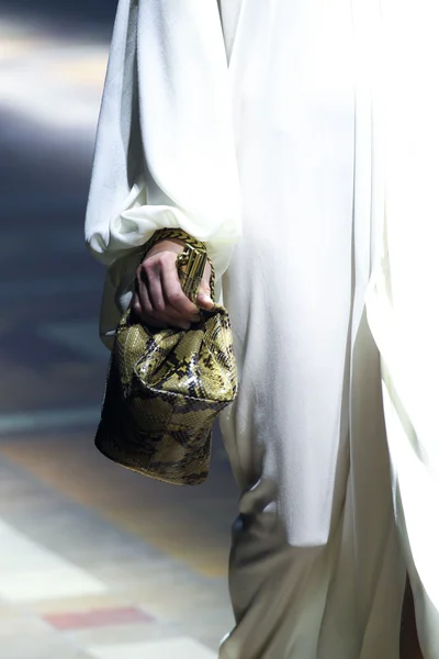 Look 33